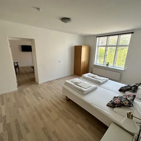 - Du Nord Hotel